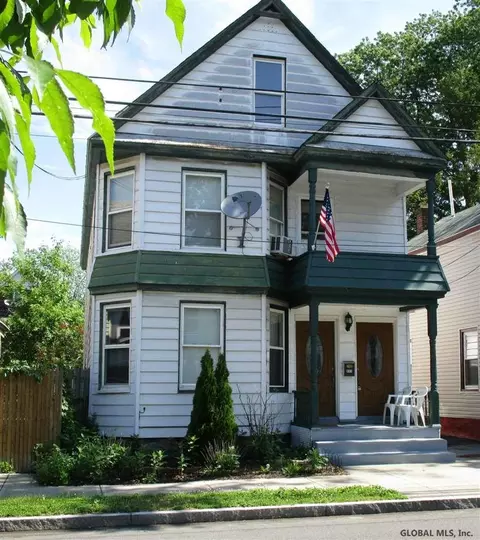 931 Strong St, Schenectady, NY 12307 photo 1