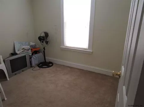 931 Strong St, Schenectady, NY 12307 photo 8