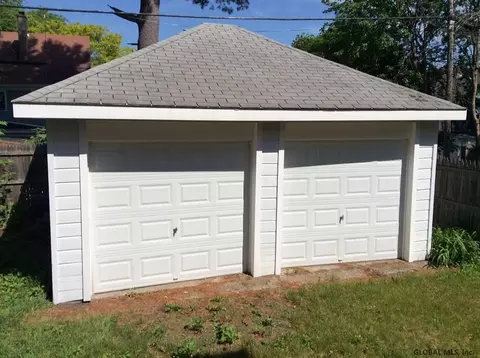 743-745 Mcclellan St, Schenectady, NY 12304 photo 6