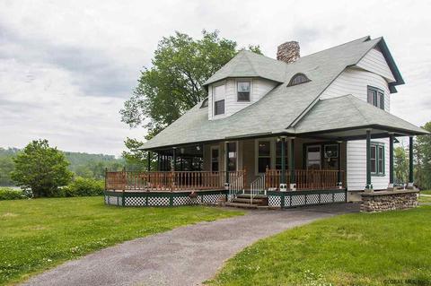 765 Hudson River Rd, Mechanicville, NY 12118 photo 1