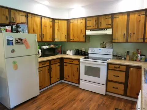 2528 County Route 18, Hampton, NY 12837 photo 12