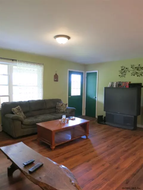 2528 County Route 18, Hampton, NY 12837 photo 5