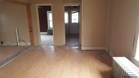 628 E Main St, Cobleskill, NY 12043 photo 3
