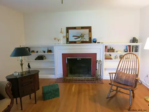 1375 Waverly Pl, Schenectady, NY 12308 photo 6