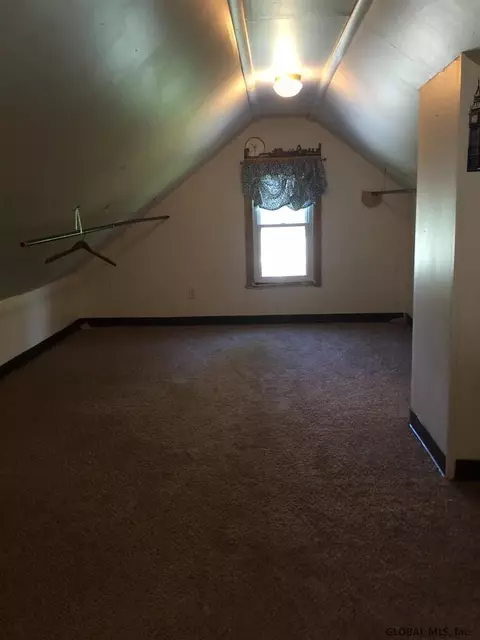 3 Clement Ave, Schenectady, NY 12304 photo 14