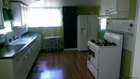 3 Clement Ave, Schenectady, NY 12304 photo 5