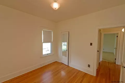 1135 Phoenix Ave, Schenectady, NY 12308 photo 16