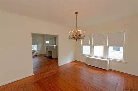 1135 Phoenix Ave, Schenectady, NY 12308 photo 10
