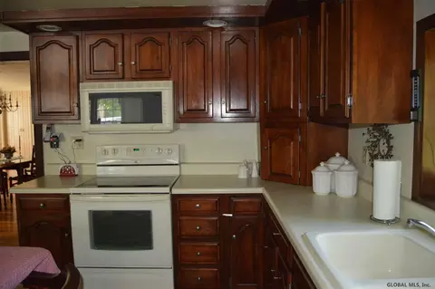 34 E Main St, Cambridge, NY 12816 photo 5