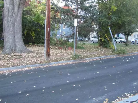 123 Front St, Schenectady, NY 12305 photo 3