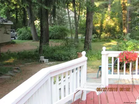 2 Saybrook Dr, Glenmont, NY 12077 photo 24
