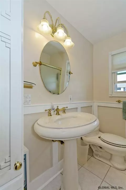 54 Bertone Dr, Schenectady, NY 12306 photo 15