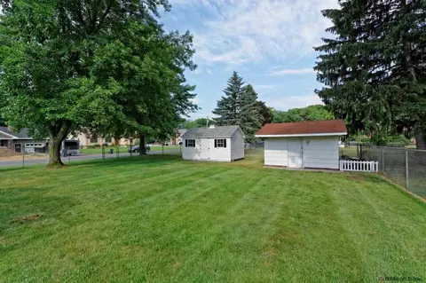 54 Bertone Dr, Schenectady, NY 12306 photo 20