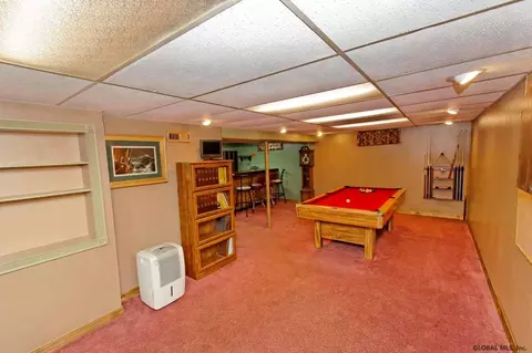54 Bertone Dr, Schenectady, NY 12306 photo 17