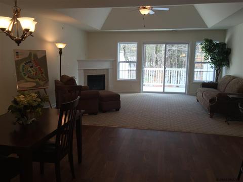 152 Paddock Cir, Schenectady, NY 12306 photo 5