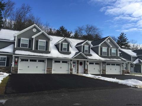 152 Paddock Cir, Schenectady, NY 12306 photo 3