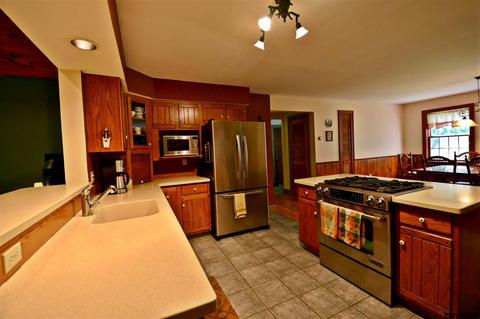 912 Charlton Rd, Schenectady, NY 12302 photo 6