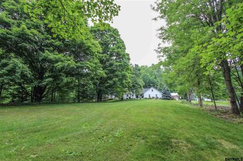 912 Charlton Rd, Schenectady, NY 12302 photo 3
