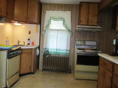 1318 Seventh Ave, Schenectady, NY 12303 photo 14