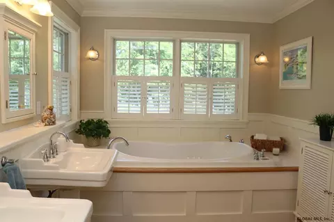228 Adams St, Delmar, NY 12054 photo 11