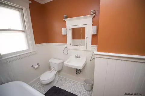 112 Front St, Schenectady, NY 12305 photo 13