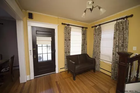 112 Front St, Schenectady, NY 12305 photo 4