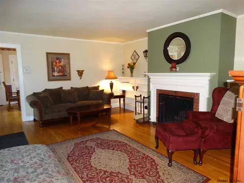 5 Werner Ave, Delmar, NY 12054 photo 3
