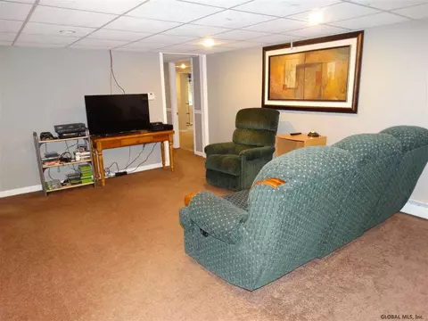 5 Werner Ave, Delmar, NY 12054 photo 18