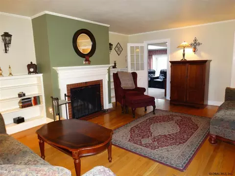 5 Werner Ave, Delmar, NY 12054 photo 2