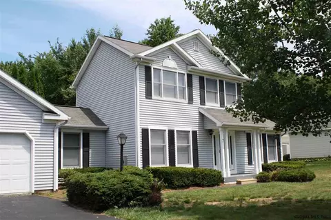 7 Verrazano Way, Halfmoon, NY 12065 photo 3