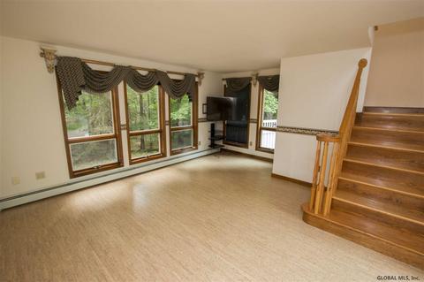 208 E High St, Malta, NY 12020 photo 8