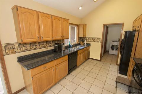 208 E High St, Malta, NY 12020 photo 6