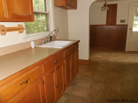 2217 Hugh St, Schenectady, NY 12306 photo 4