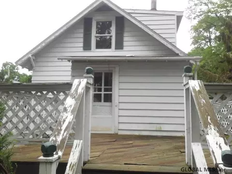 2217 Hugh St, Schenectady, NY 12306 photo 17