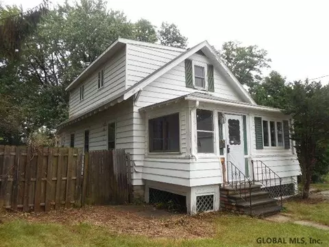 2217 Hugh St, Schenectady, NY 12306 photo 1