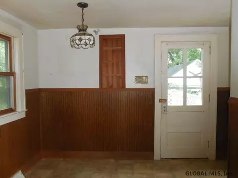 2217 Hugh St, Schenectady, NY 12306 photo 6