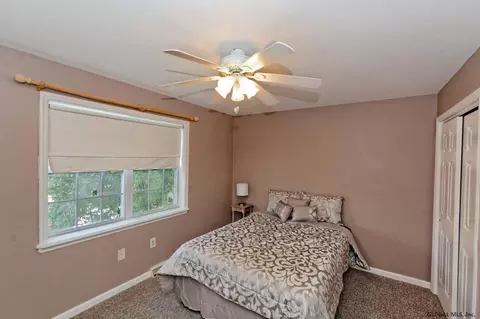 22 Trinity Pl, Selkirk, NY 12158 photo 16