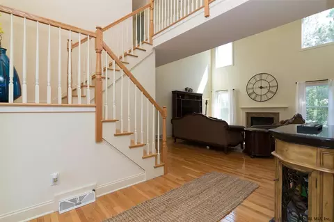 63 Brookhaven Ln, Glenmont, NY 12077 photo 3