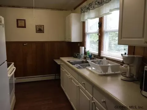 28 Second Ave, Hadley, NY 12835 photo 11