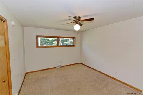 376 E Campbell Rd, Schenectady, NY 12303 photo 14