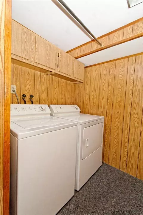 376 E Campbell Rd, Schenectady, NY 12303 photo 18