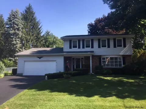 7 Ormond Dr, Schenectady, NY 12309 photo 1