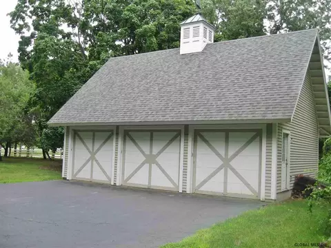 229 Elm Ave, Delmar, NY 12054 photo 19