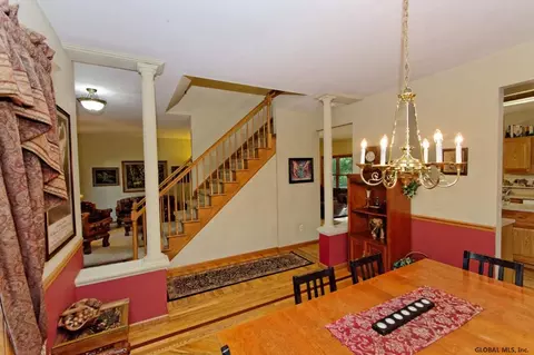 53 Patterson Dr, Glenmont, NY 12077 photo 8