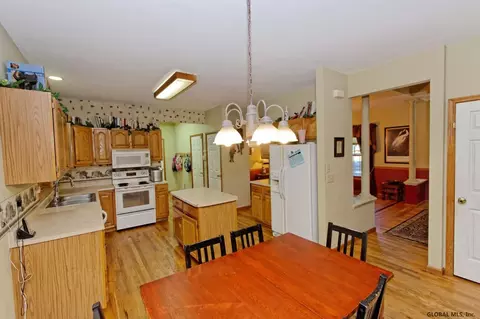 53 Patterson Dr, Glenmont, NY 12077 photo 13