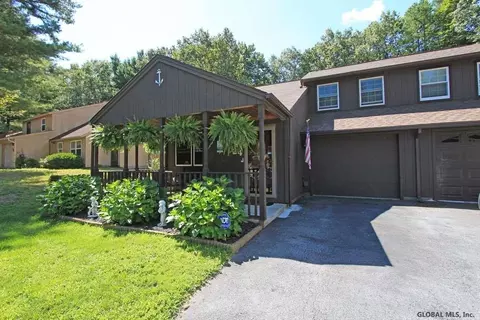 24 Pepperbush Pl, Malta, NY 12020 photo 25