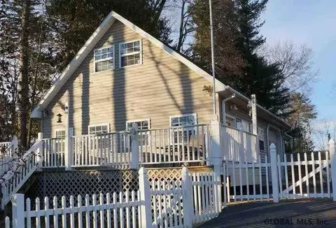 1369 Point Rd, Galway, NY 12074 photo 2
