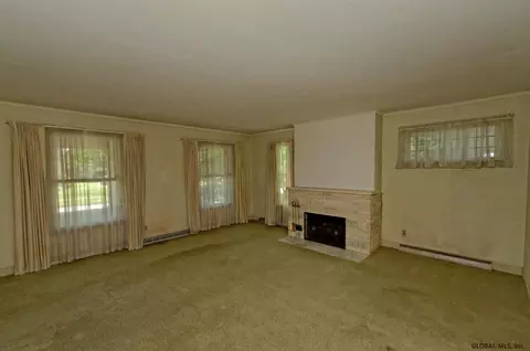 1111 Ardsley Rd, Schenectady, NY 12308 photo 5