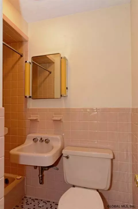 1111 Ardsley Rd, Schenectady, NY 12308 photo 13