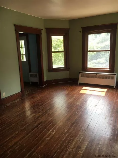 425 Arthur St, Schenectady, NY 12306 photo 10